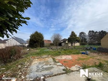 terrain 624 m² montville