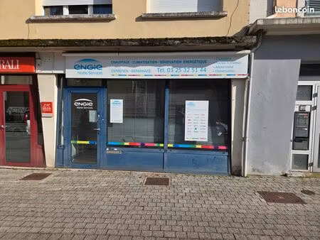 loue local commercial