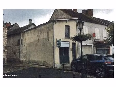 ensemble immobilier sur la commune de béton bazoches