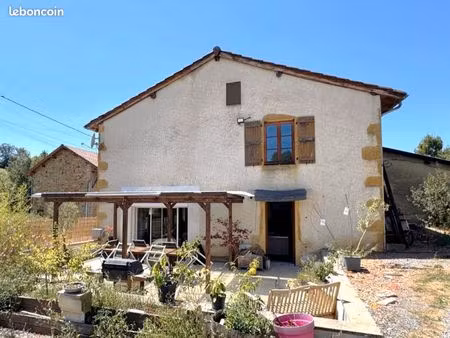 maison en campagne avec grande dépendance et terrain