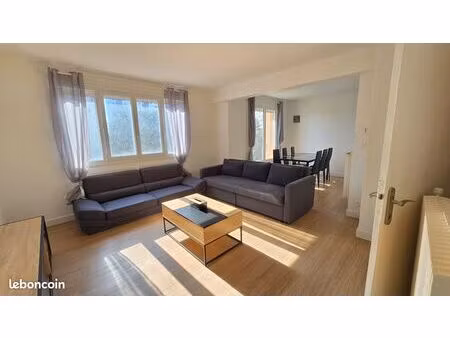 t4 pau université avec balcon cave et parking