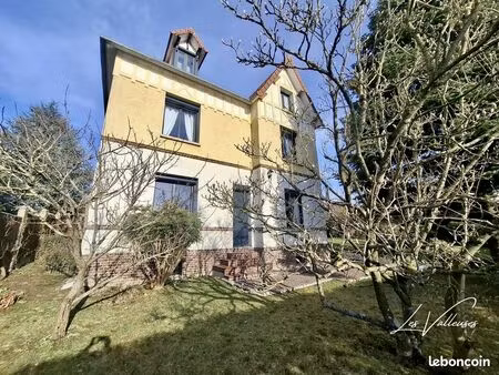 propriété 10 pièces 130 m²