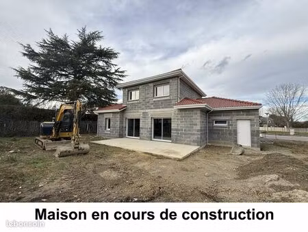 rare opportunité au cœur de soues – terrain de 740 m² avec maison neuve de 130 m² personna