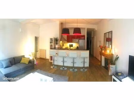 centre historique de chalon-sur-saône – 86 80 m² – 3 chambres – cour privative – garage po