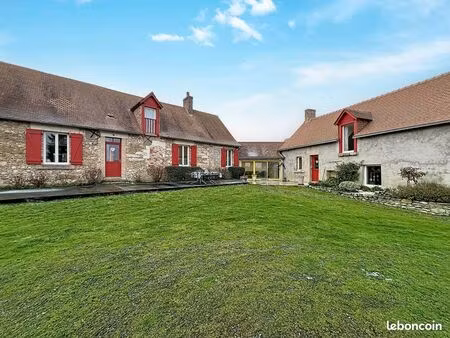 maison 8 pièces 263 m²