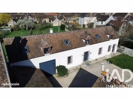 propriété 8 pièces 178 m²