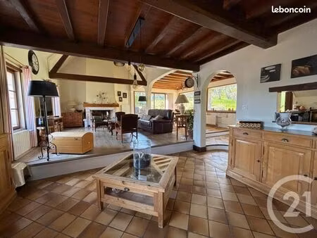 ferme 11 pièces 222 m²