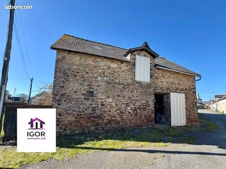 parking/box 80 m² lusanger