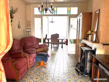 maison semi ind  3 chambres garage jardin