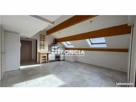 t3 duplex au dernier étage avec balcon et parking + possibilité garage