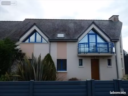 maison avec appartement indépendant à st lunaire