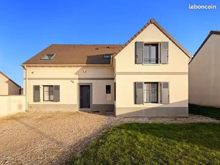 maison 6 pièces 155 m²