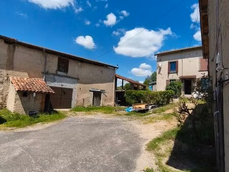 maison familiale 5 chambres travaux restants –piscine rîs