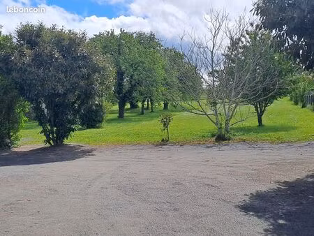 igé  maison de village 80 m² avec 780m² + terrain à bâtir 1172m² viabilisé