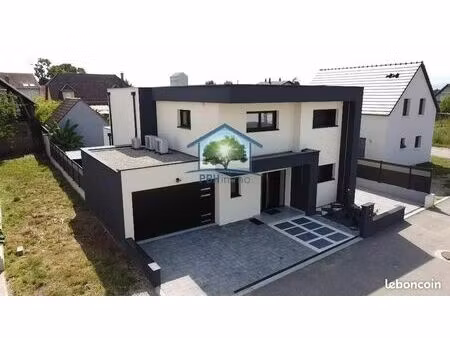villa 7 pièces 179 m²