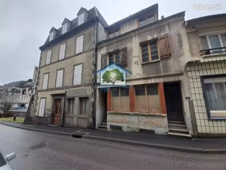 immeuble 18 pièces 400 m²