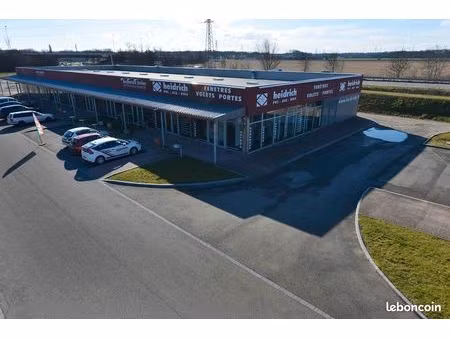 local commercial 260 m2