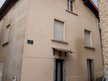 jolie maison de village 5 pièces + granges + cave + terrain