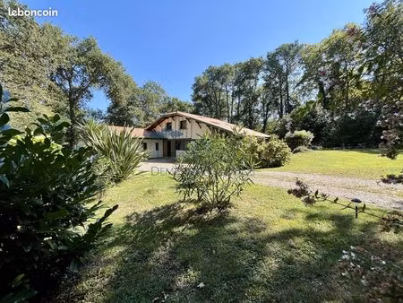 maison 5 pièces 172 m²