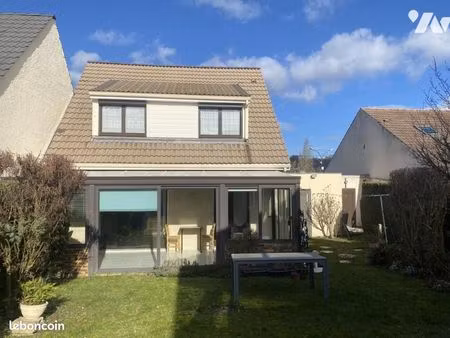 pavillon 4 pièces 113 m²