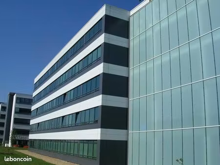 bureaux 235 m² tours