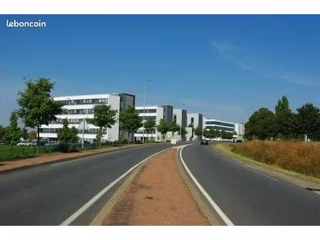 bureaux 467 m² tours