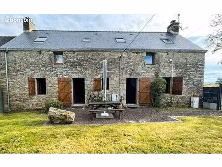maison typique bretonne 136 m2 totalement rénovée   surface totale avec terrains 914m2
