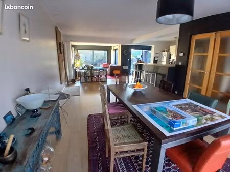 propriété 6 pièces 130 m²