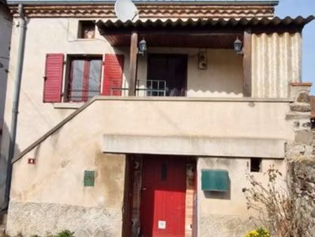 maison dans petit hameau