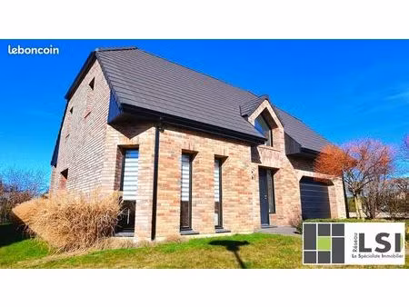 maison 8 pièces 121 m²