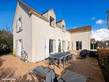 maison 6 pièces 135 m²