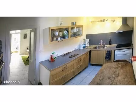 maisons de ville proche comoditées