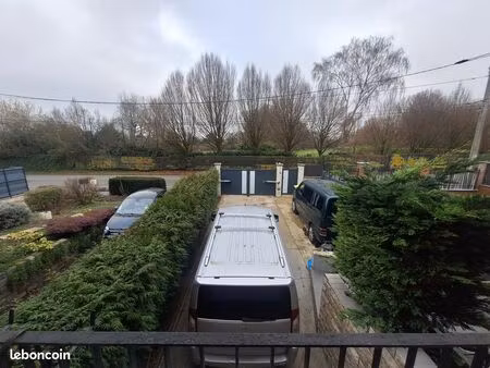 maison avec jardin et garage