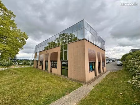 bureaux 177 m² cesson sevigne