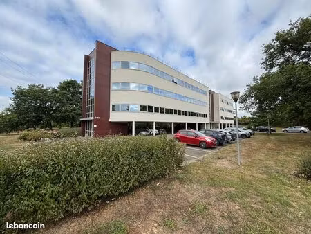 local commercial 320 m² bruz