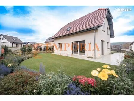 maison 6 pièces 130 m²