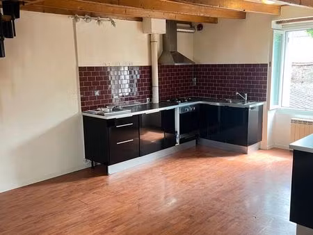 appartement t3 duplex avec atelier et jardin