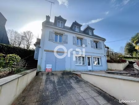 immeuble 8 pièces 172 m²