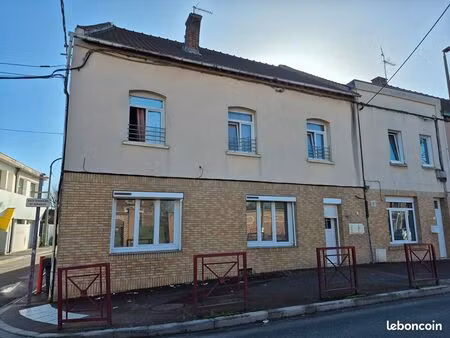 immeuble 5 pièces 163 m²