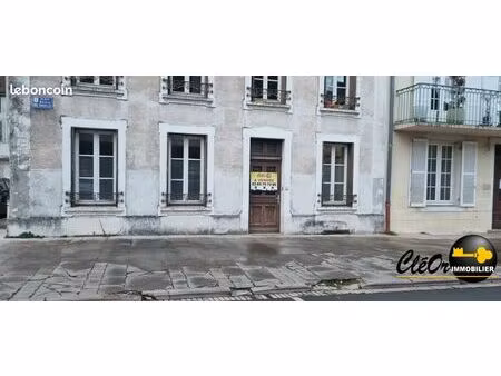 local 156 m² louhans