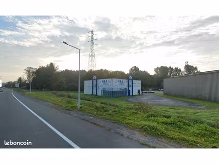 bâtiment commercial/entrepôt 605 m2