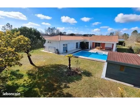 maison - 6 pièces- 194m2