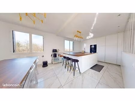 maison 7 pièces 140 m²