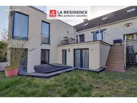 ferme 9 pièces 185 m²