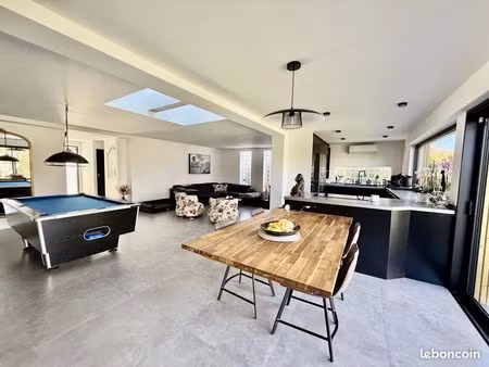 maison 4 pièces 140 m²