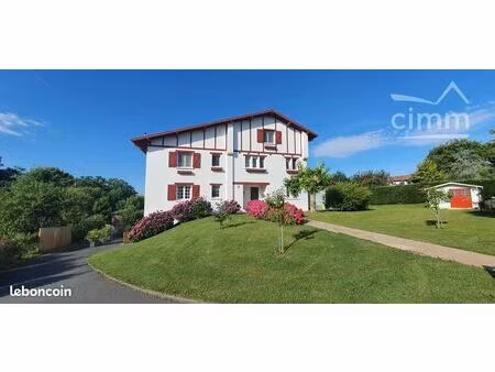 appartement 7 pièces 163 m²