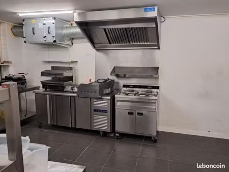 local commercial toucoing avec chambre froide