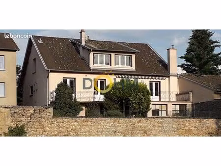 maison 13 pièces 328 m²