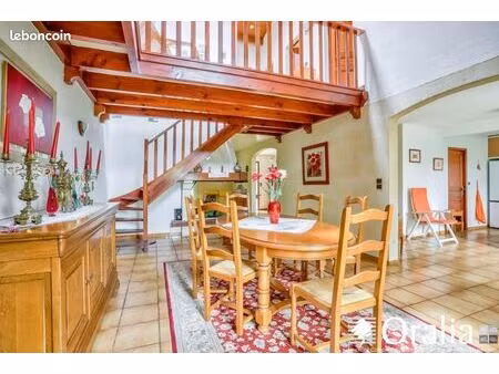 maison 6 pièces 134 m²