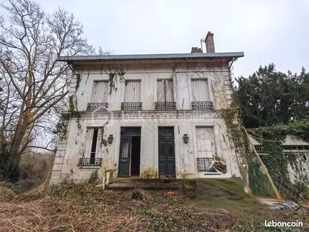 maison 10 pièces 280 m²